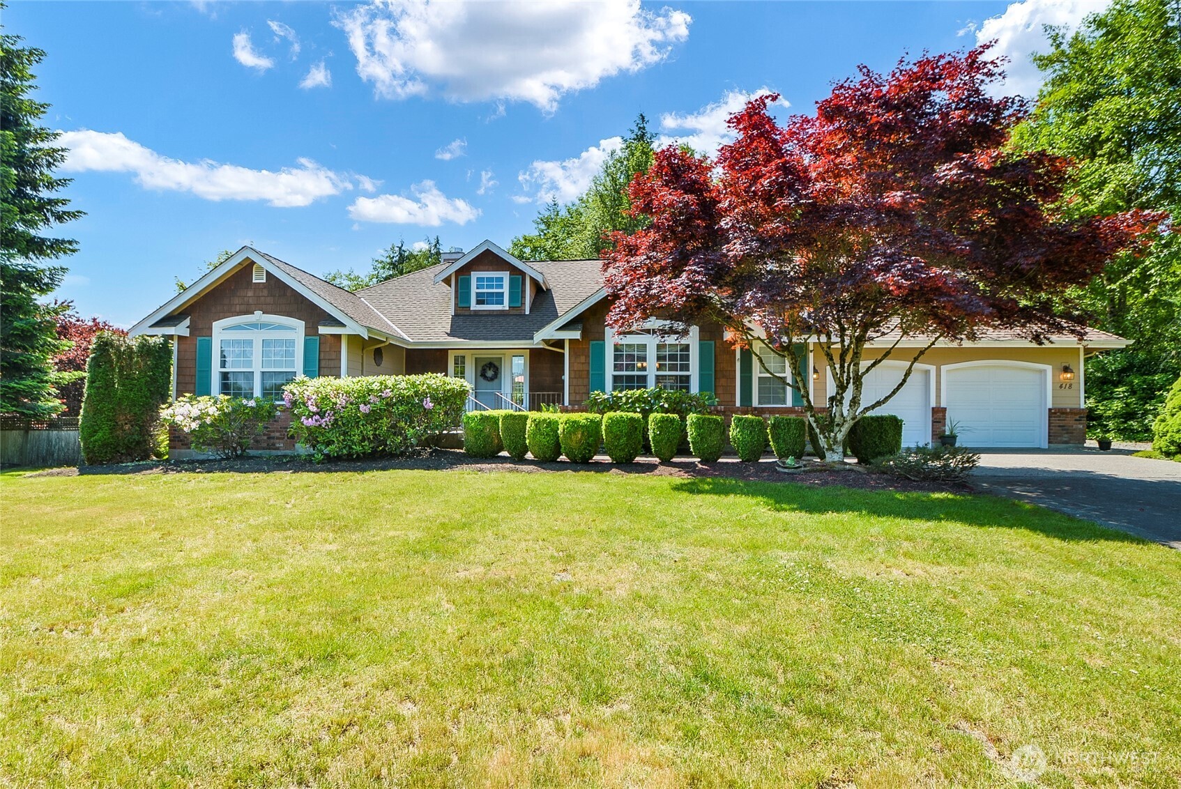 418 158th Place Property Photo 1