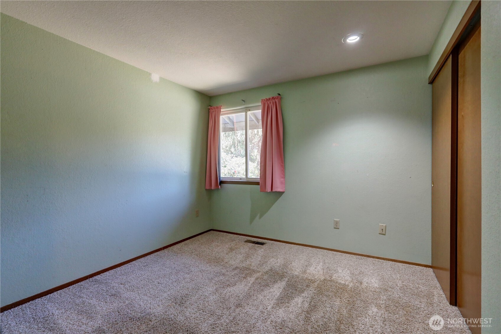 15009 104th Ave Ct E Property Photo 6