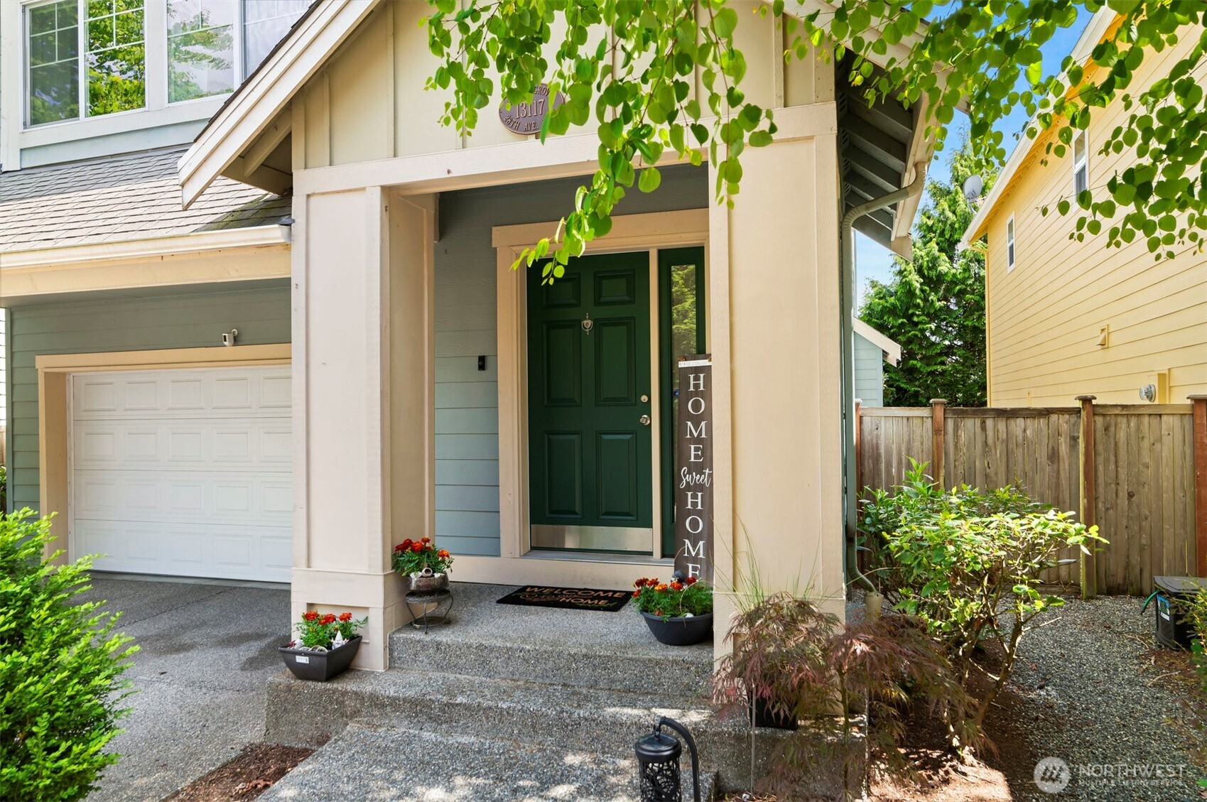 13117 28th Ave Property Photo 3