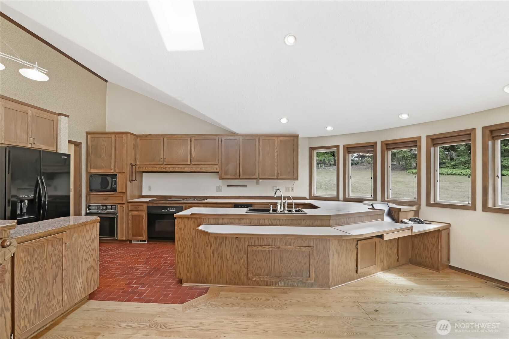 3011 Bush Mountain Court Property Photo 8