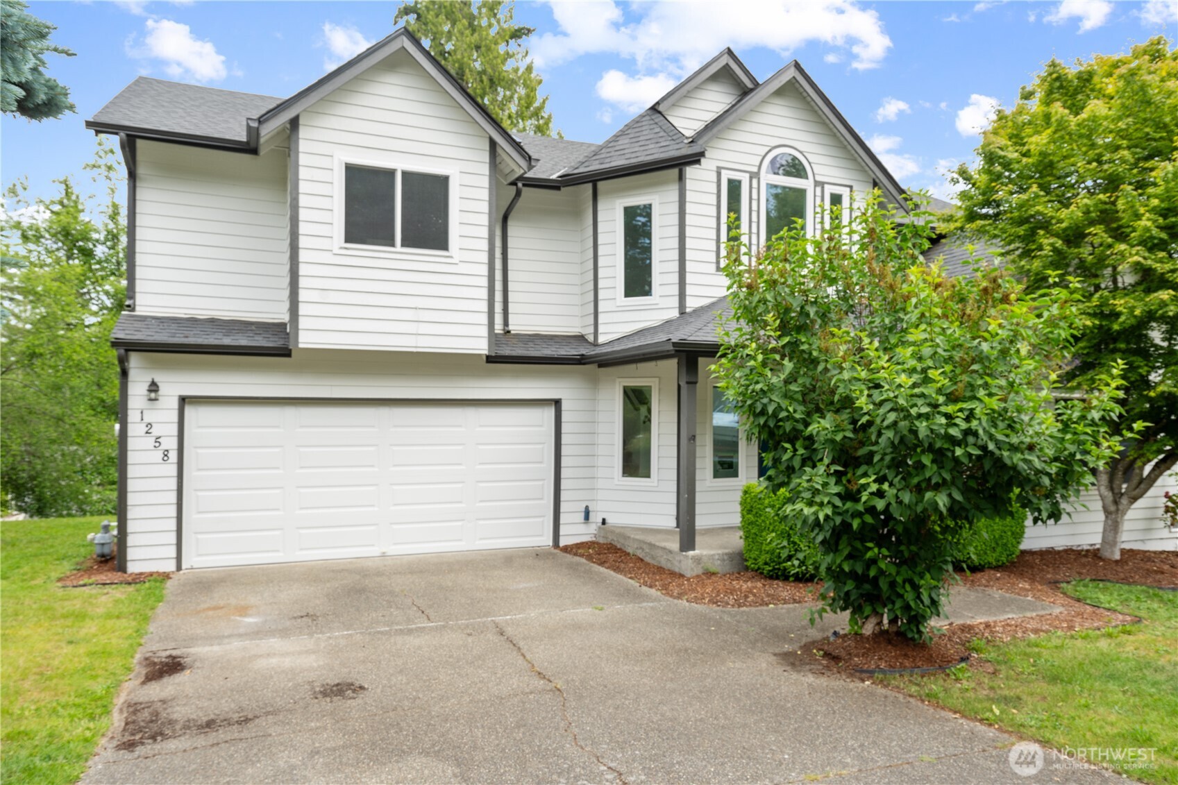 1258 Nw Timber Shadow Court Property Photo 1
