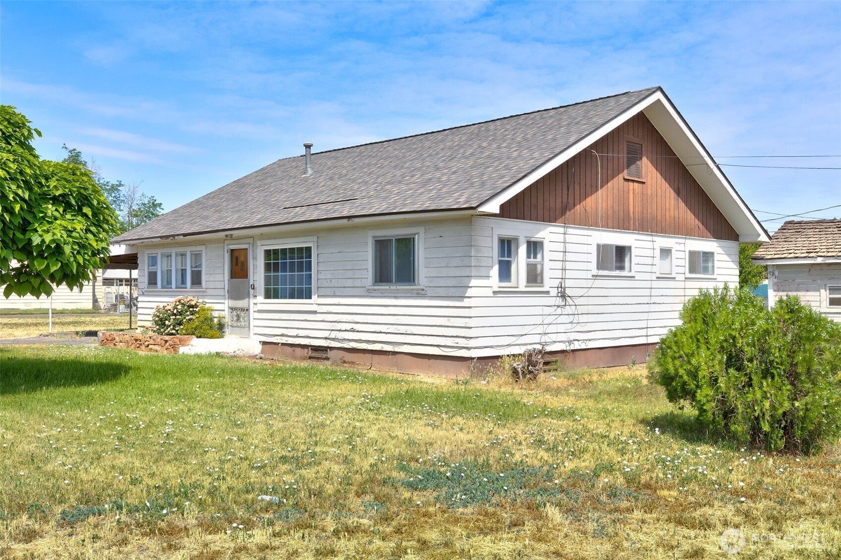 311 Franklin Avenue Property Photo 1