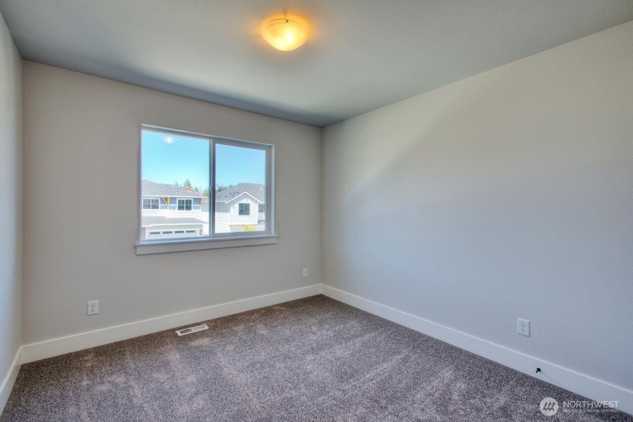 17305 82nd Avenue Ct Property Photo 11