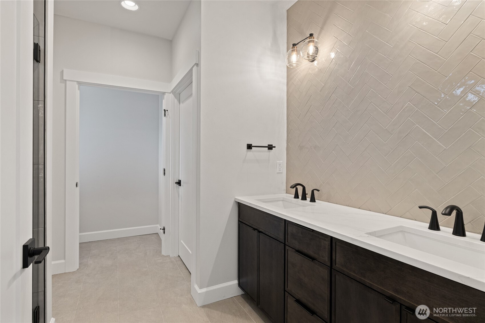 1061 Domerie Park Loop Property Photo 22