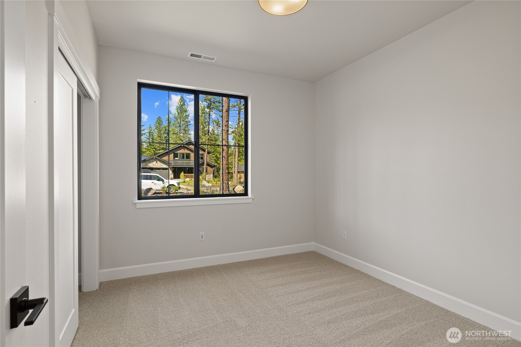 1061 Domerie Park Loop Property Photo 25