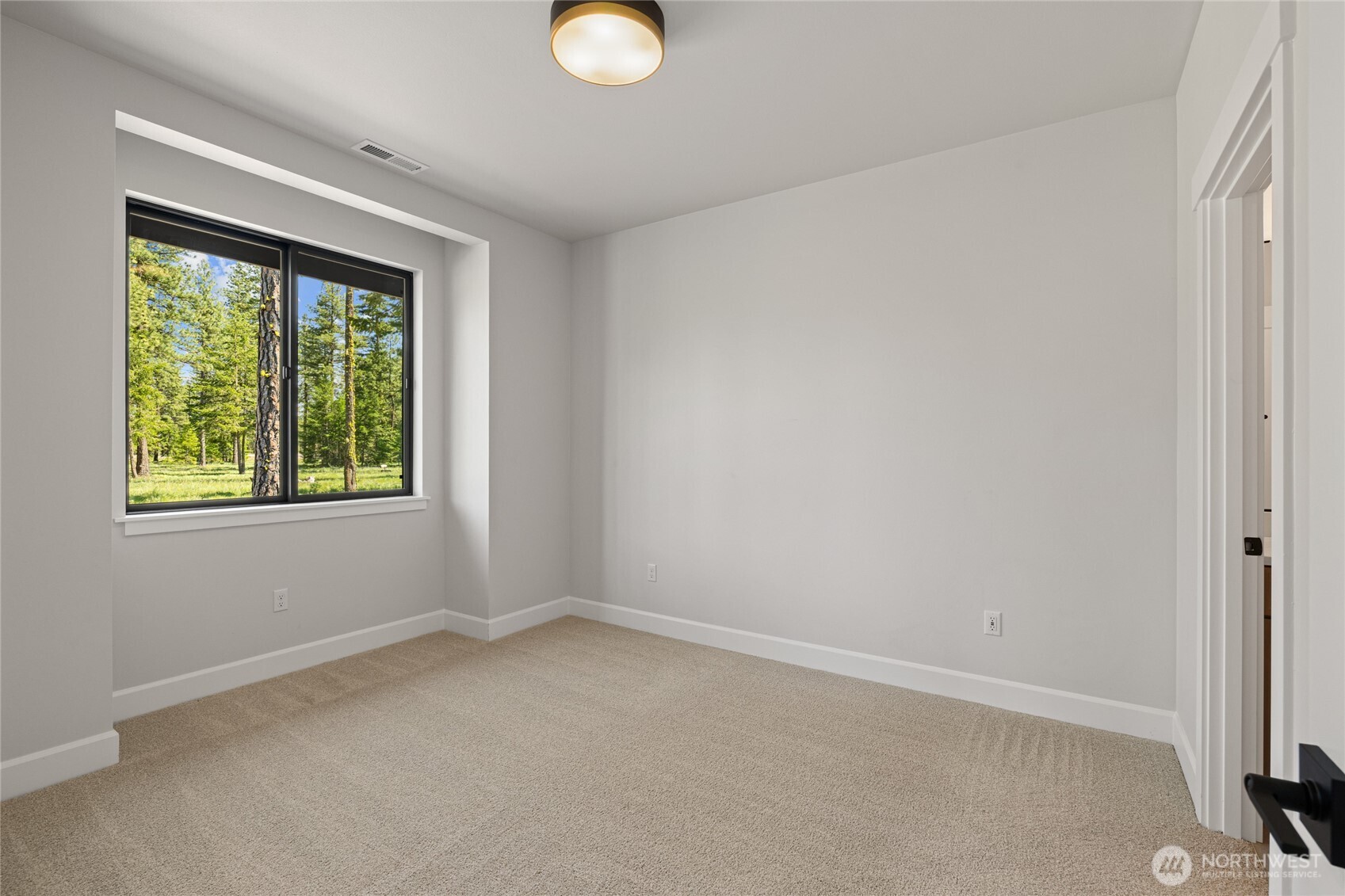1061 Domerie Park Loop Property Photo 27