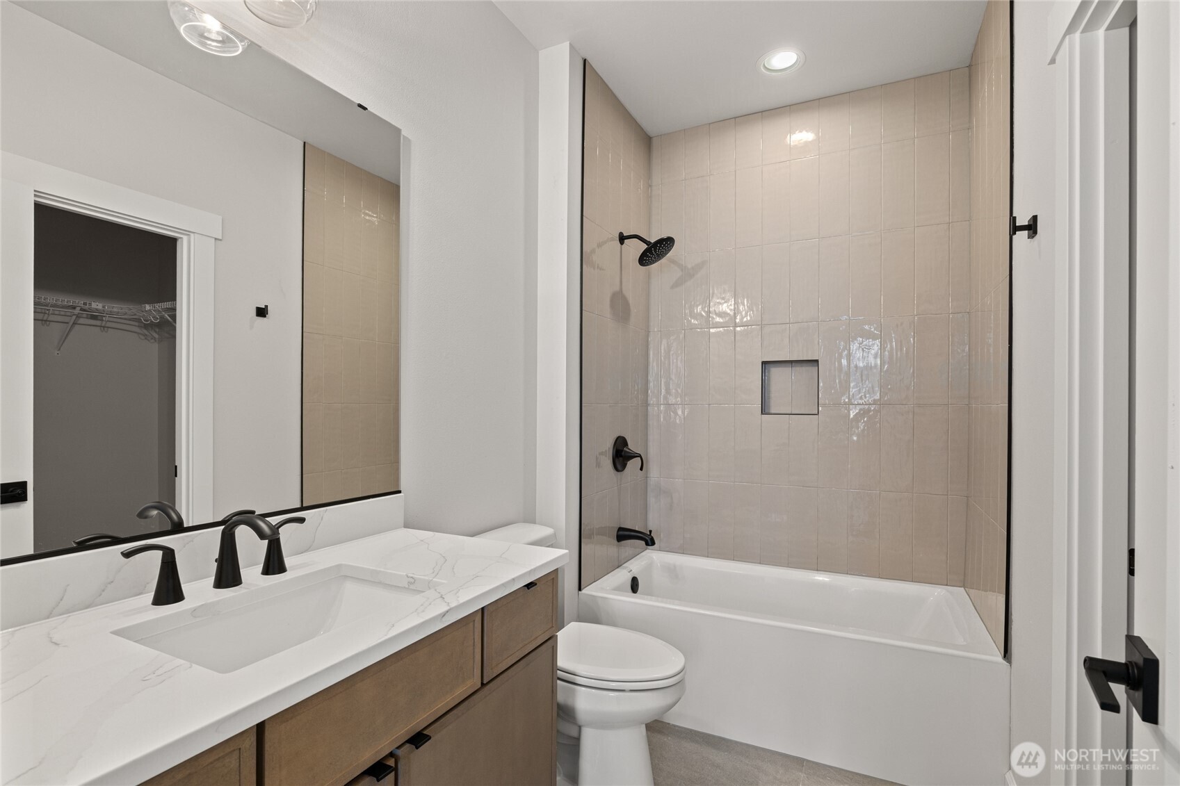 1061 Domerie Park Loop Property Photo 28