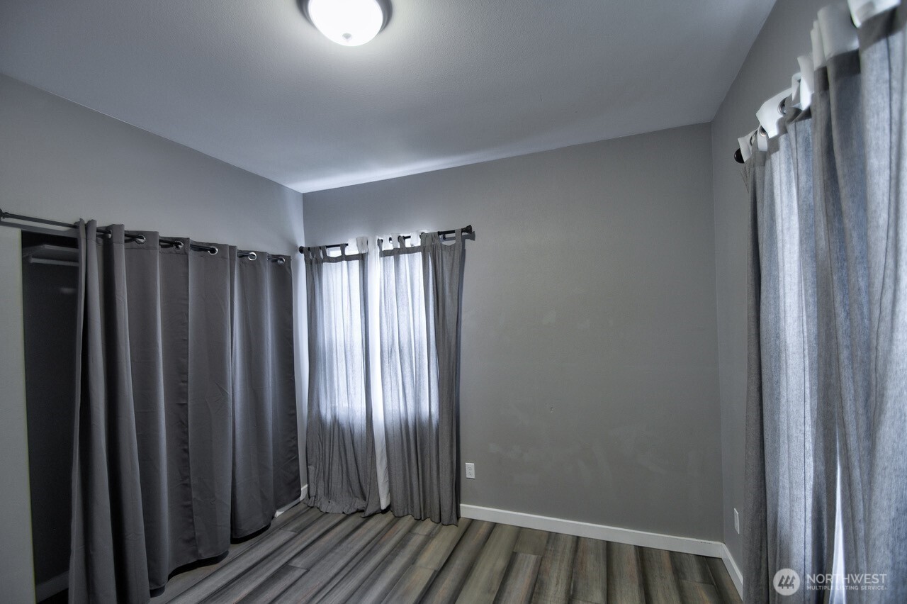 1015 N Pearl Street Property Photo 11