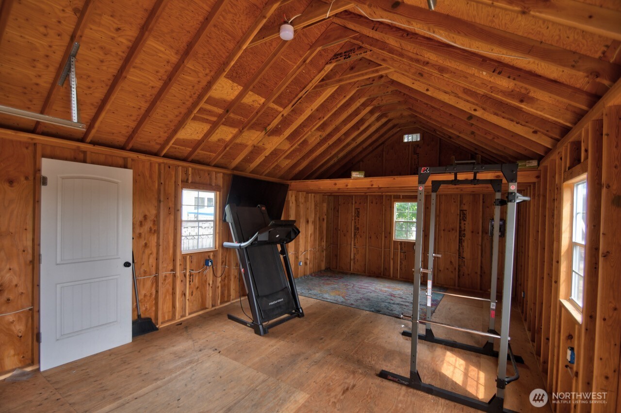 1015 N Pearl Street Property Photo 18