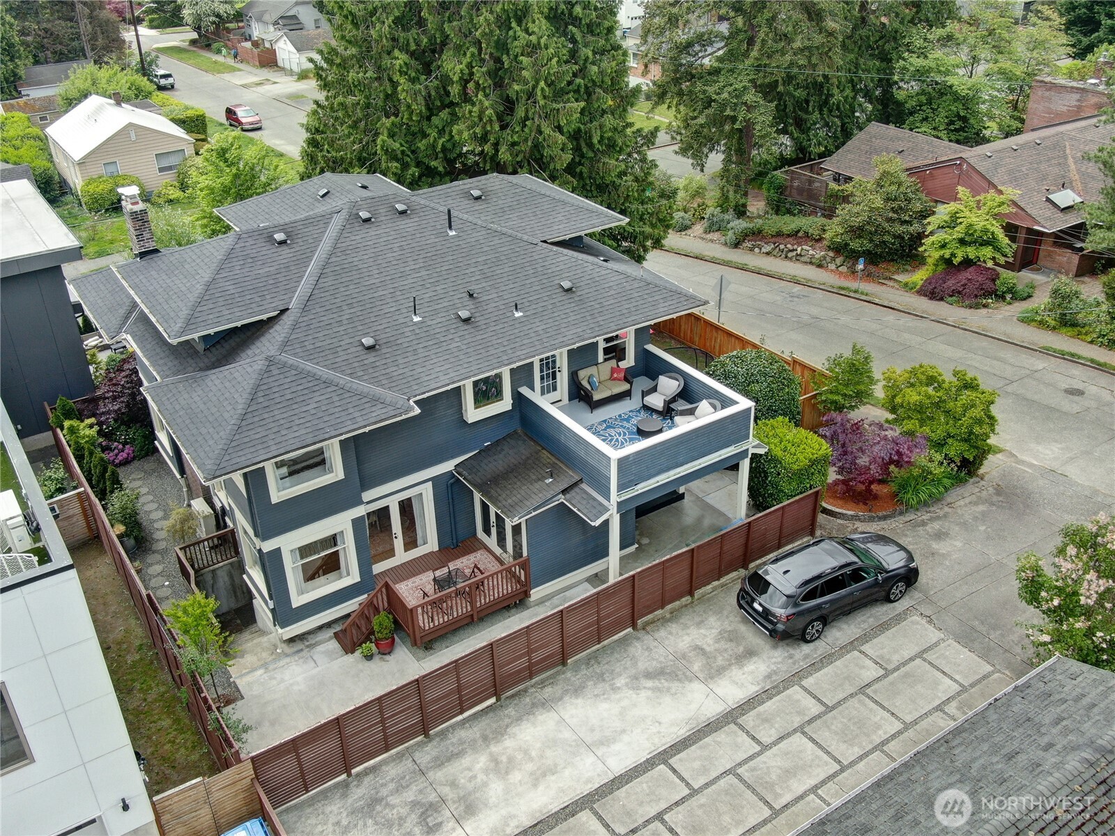 5202 S Holly Street Property Photo 32