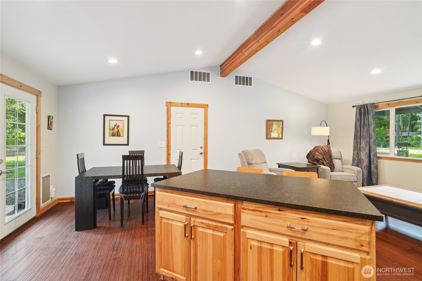 11924 210th Street Property Photo 7