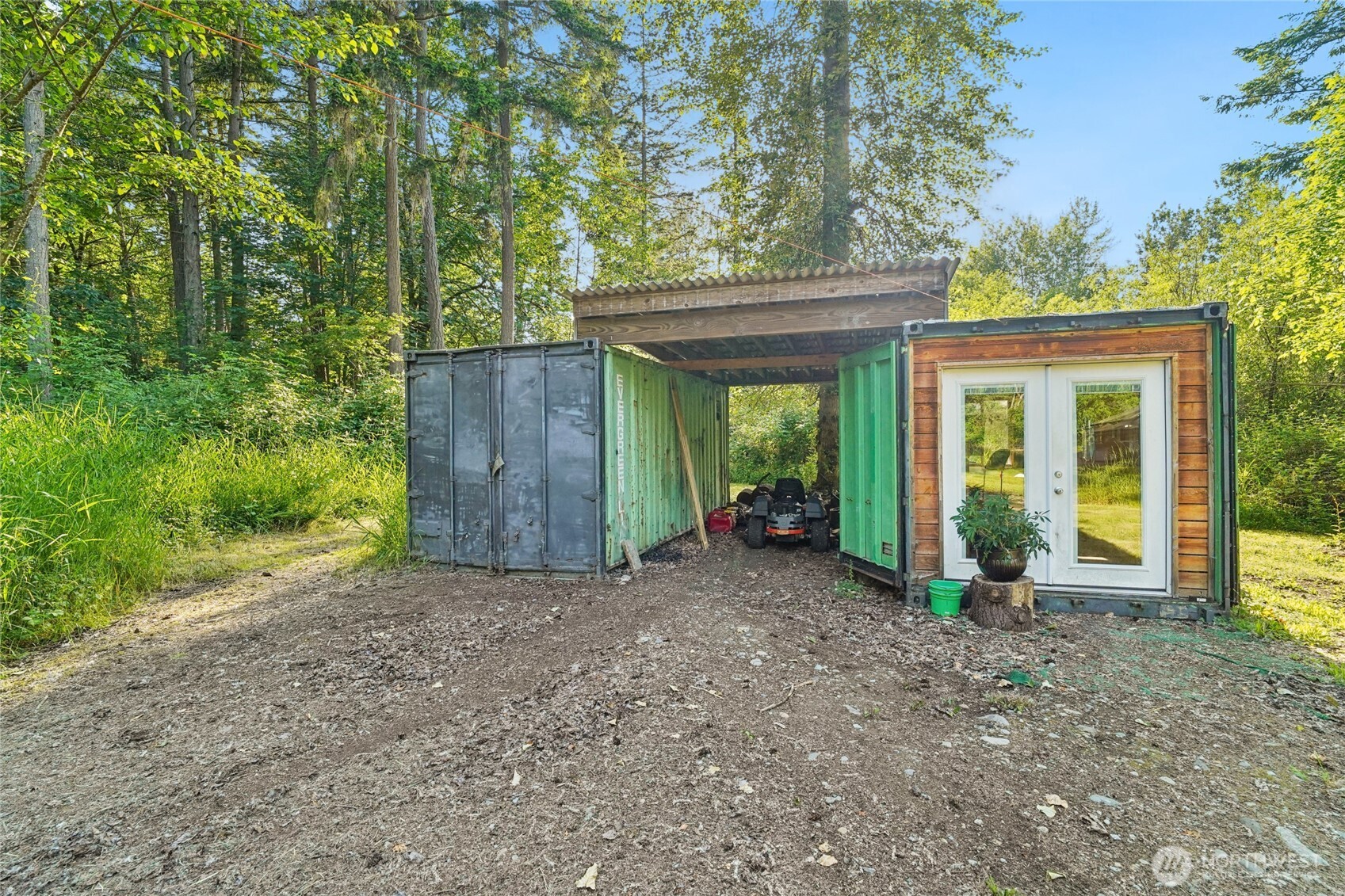 11924 210th Street Property Photo 23