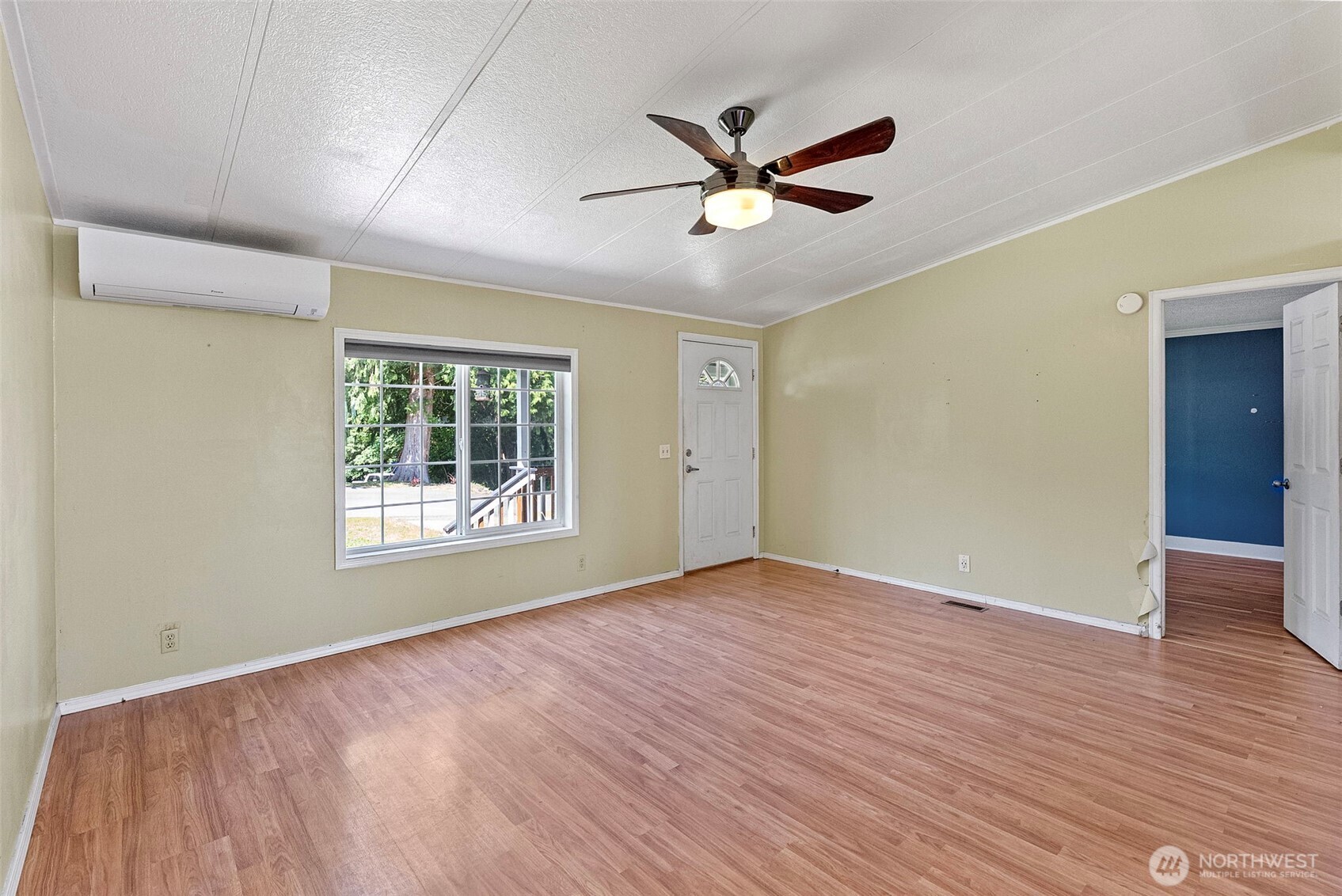 4133 W N Street Property Photo 5
