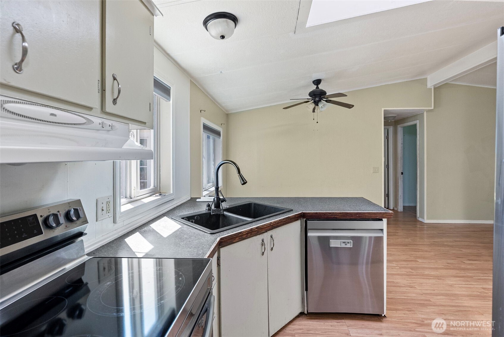 4133 W N Street Property Photo 11
