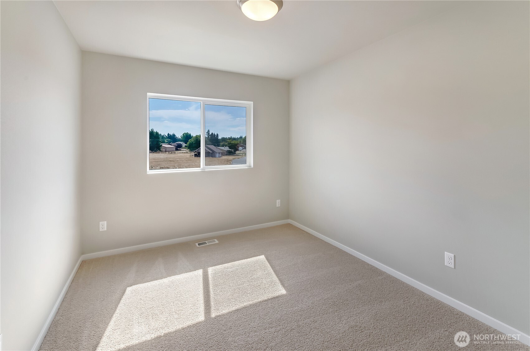 18226 37th Avenue Property Photo 21