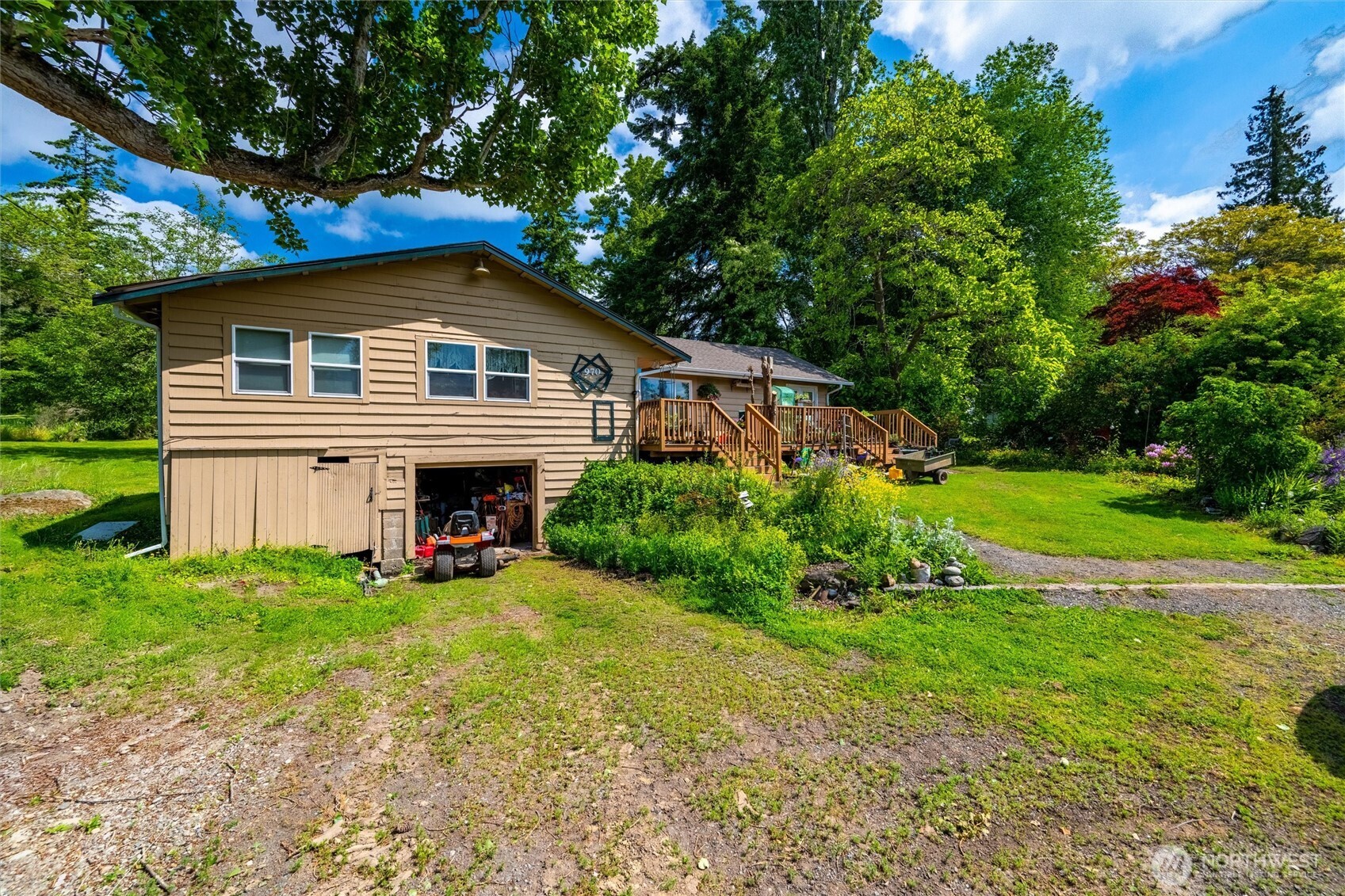 970 E Bakerview Road Property Photo 9