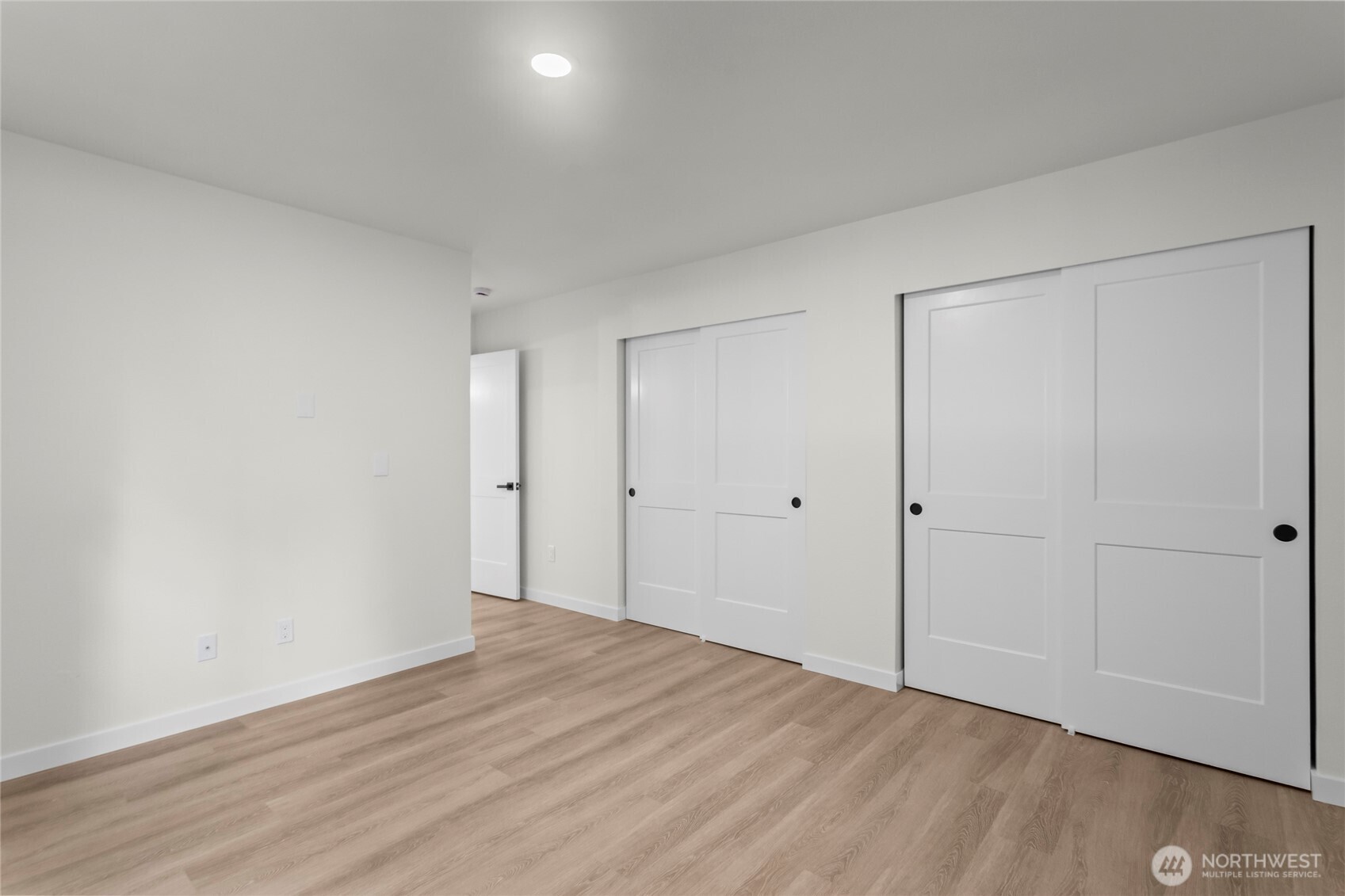 2906 Viewmont Place Property Photo 15