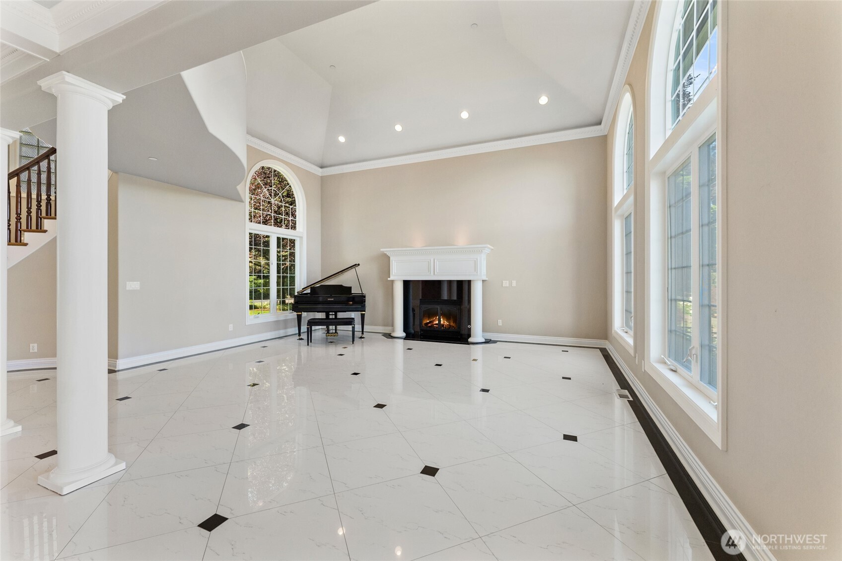 17765 Beach Drive Property Photo 8