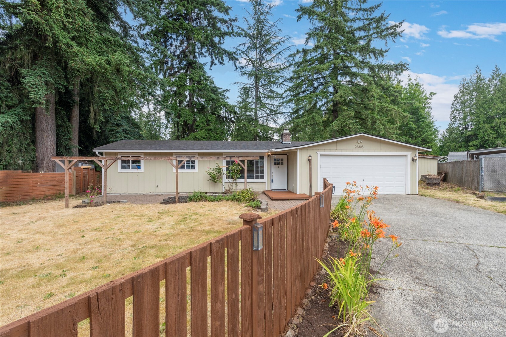 25305 182nd Avenue Property Photo 1