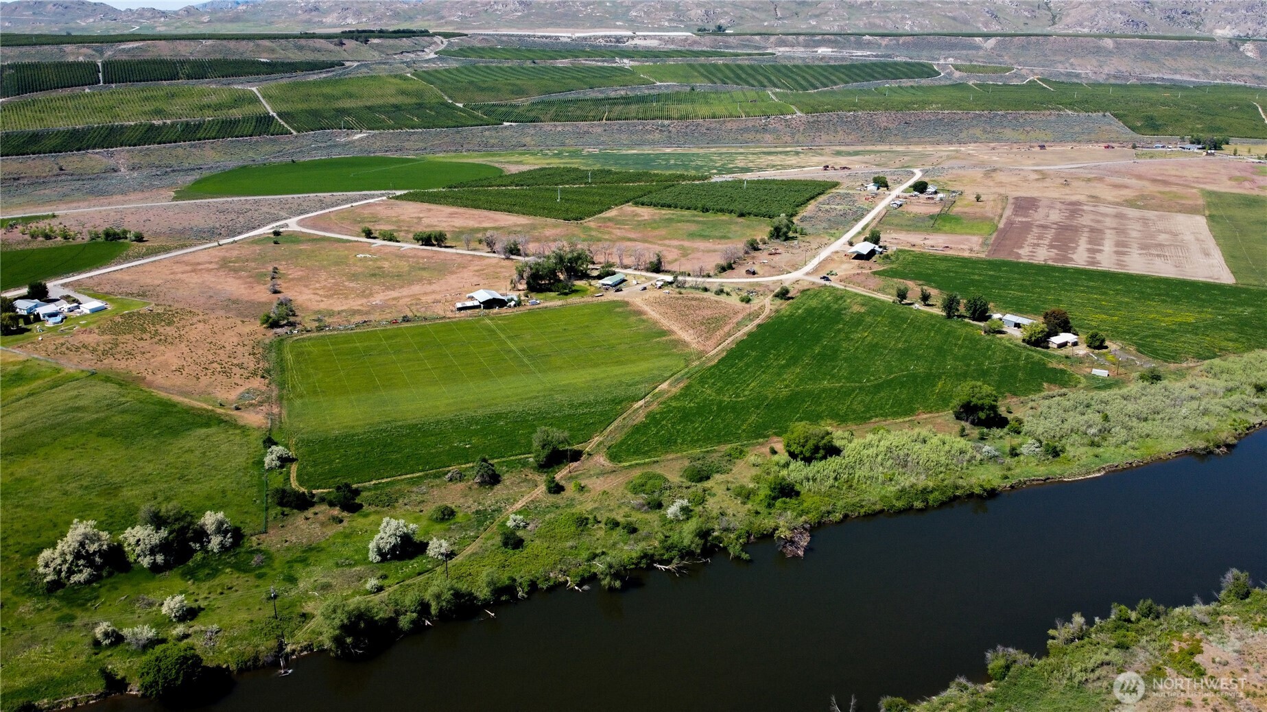 24 Hadley Rd. Property Photo 4