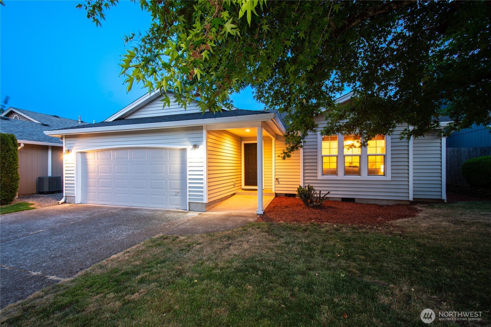 16215 NE 13th Street Property Photo 1