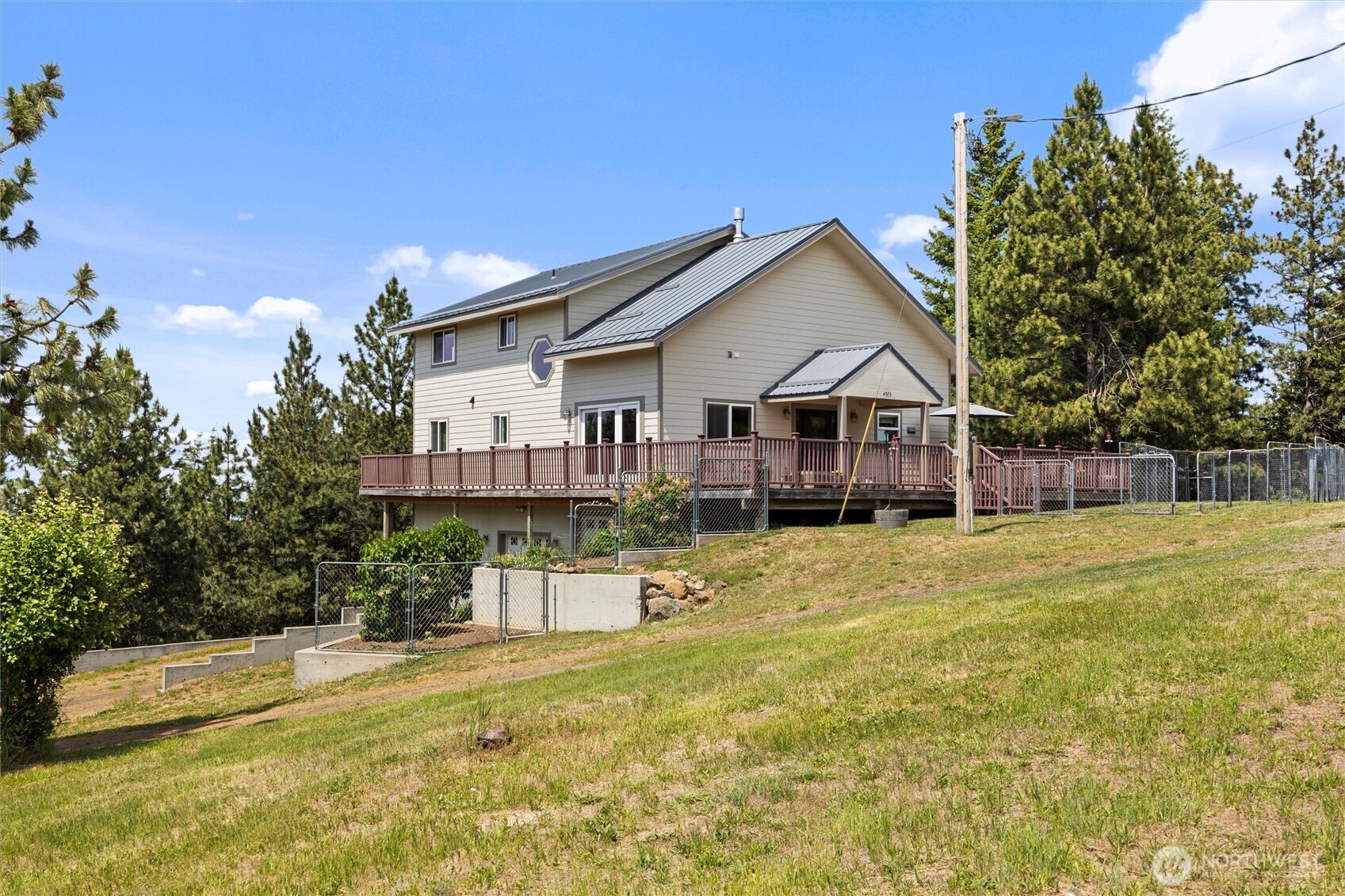 6379 Lewis Peak Road Property Photo 2