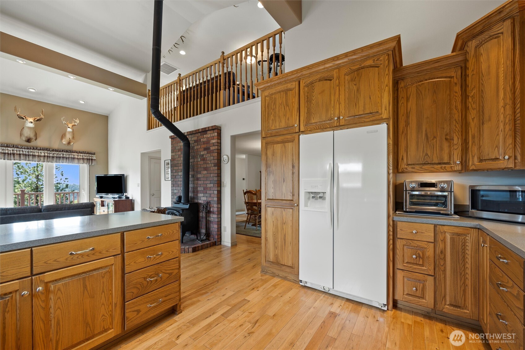 6379 Lewis Peak Road Property Photo 8