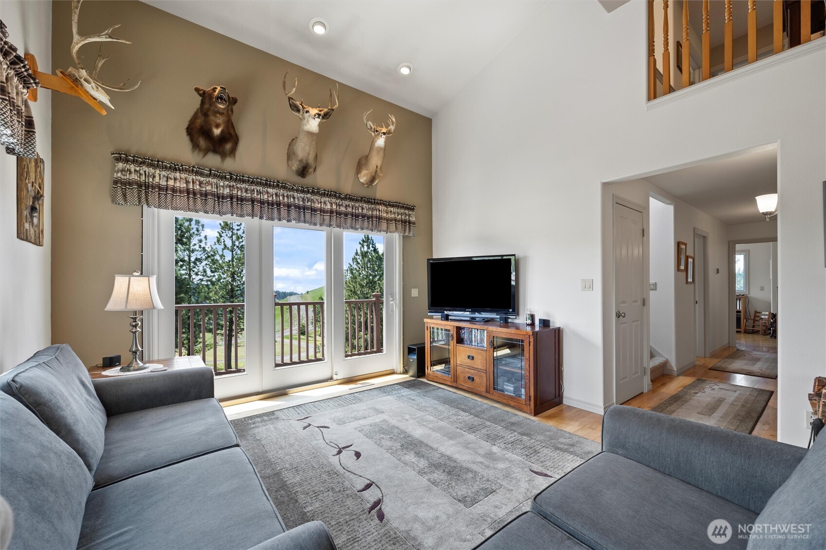 6379 Lewis Peak Road Property Photo 10