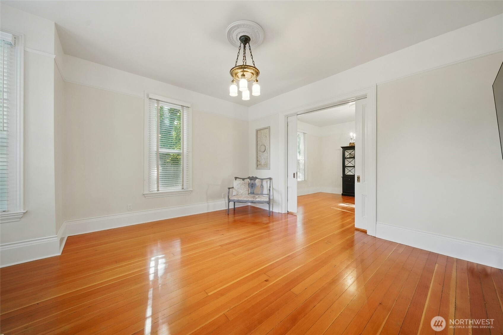 415 Preston Avenue Property Photo 6