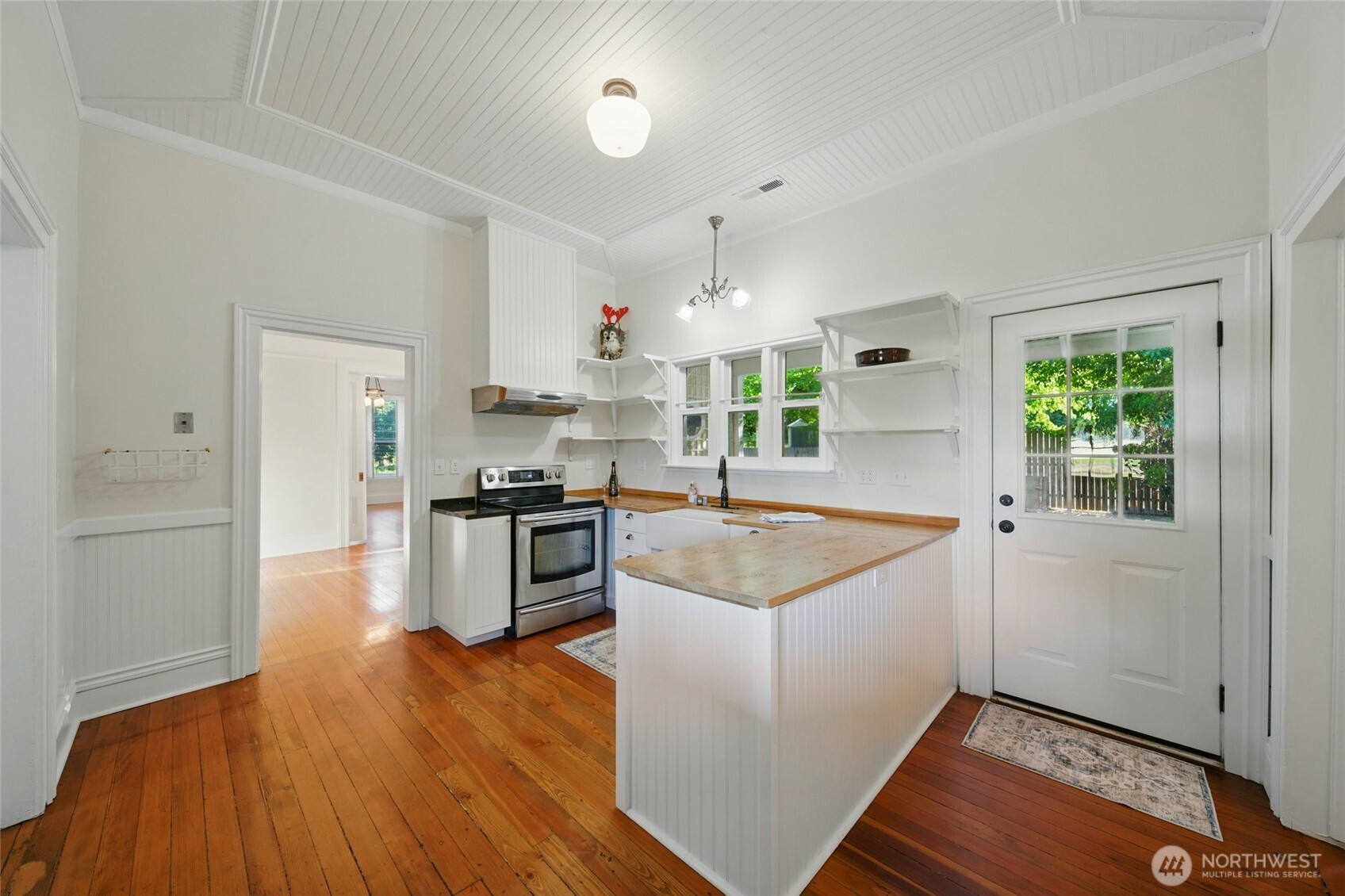 415 Preston Avenue Property Photo 14