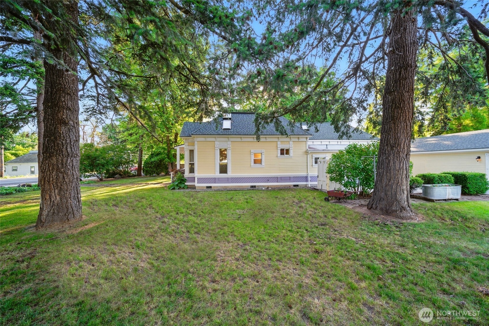415 Preston Avenue Property Photo 29