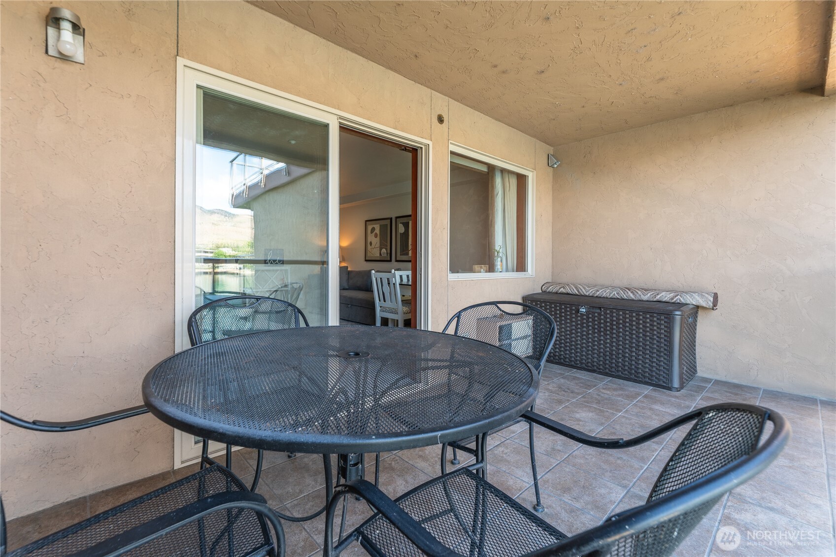 322 W Woodin Avenue 620 Property Photo 19