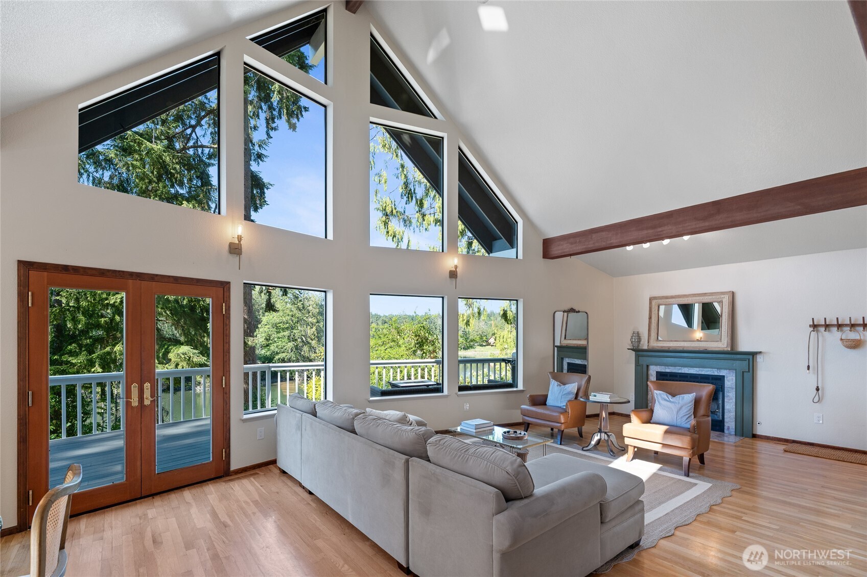 19709 Sw Whiteman Cove Road Property Photo 7
