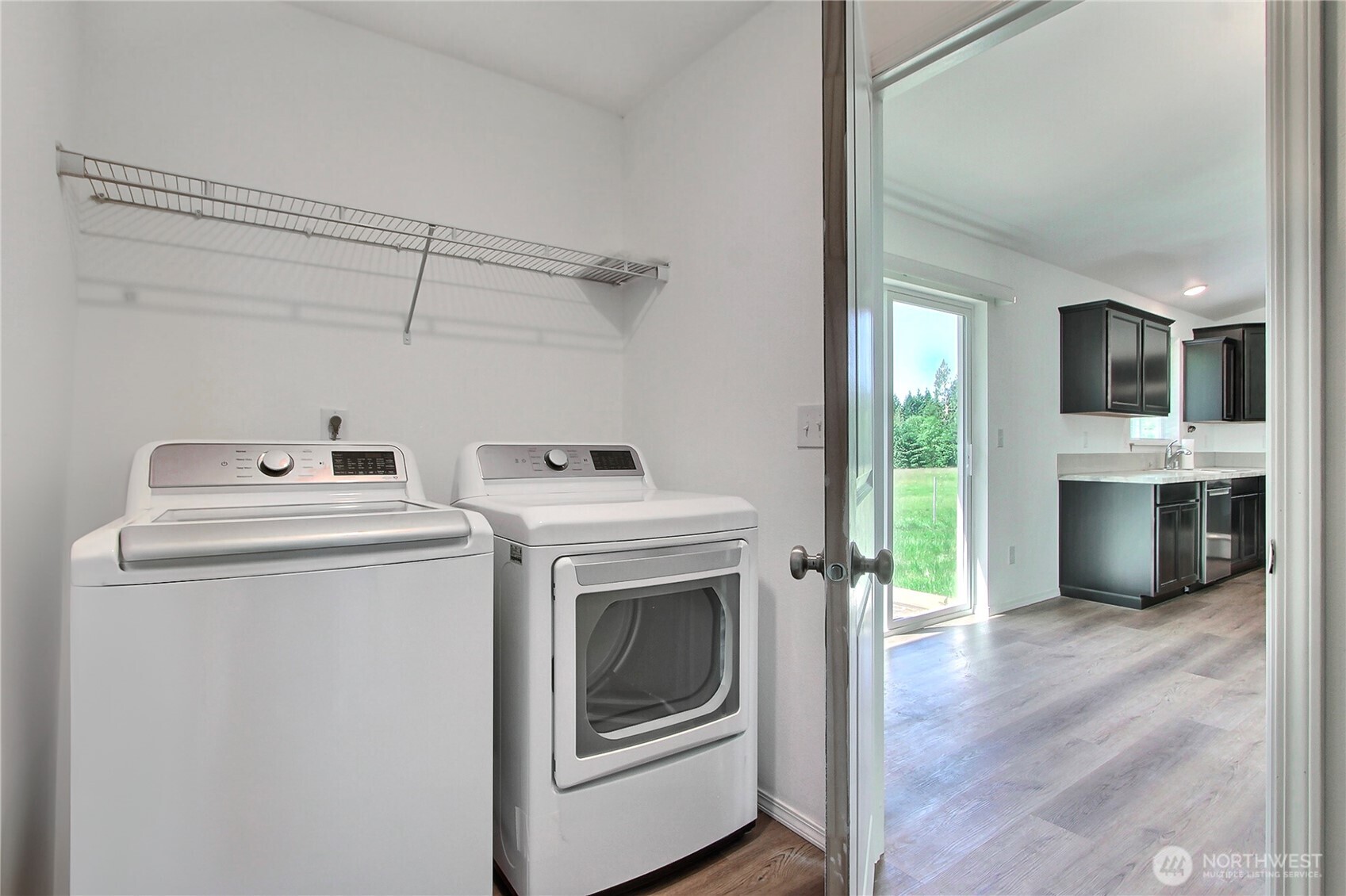 250 Hewitt Road 23 Property Photo 13