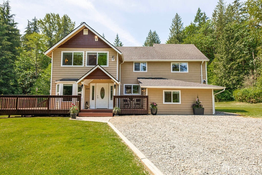 1600 Connors Road Property Photo 1