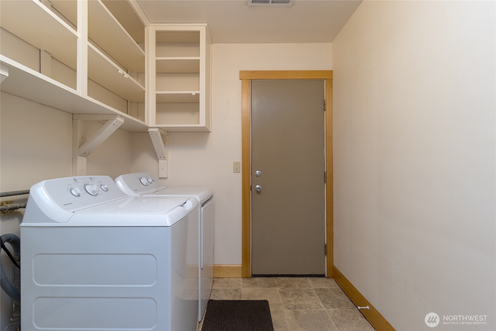 105 York Street Property Photo 11