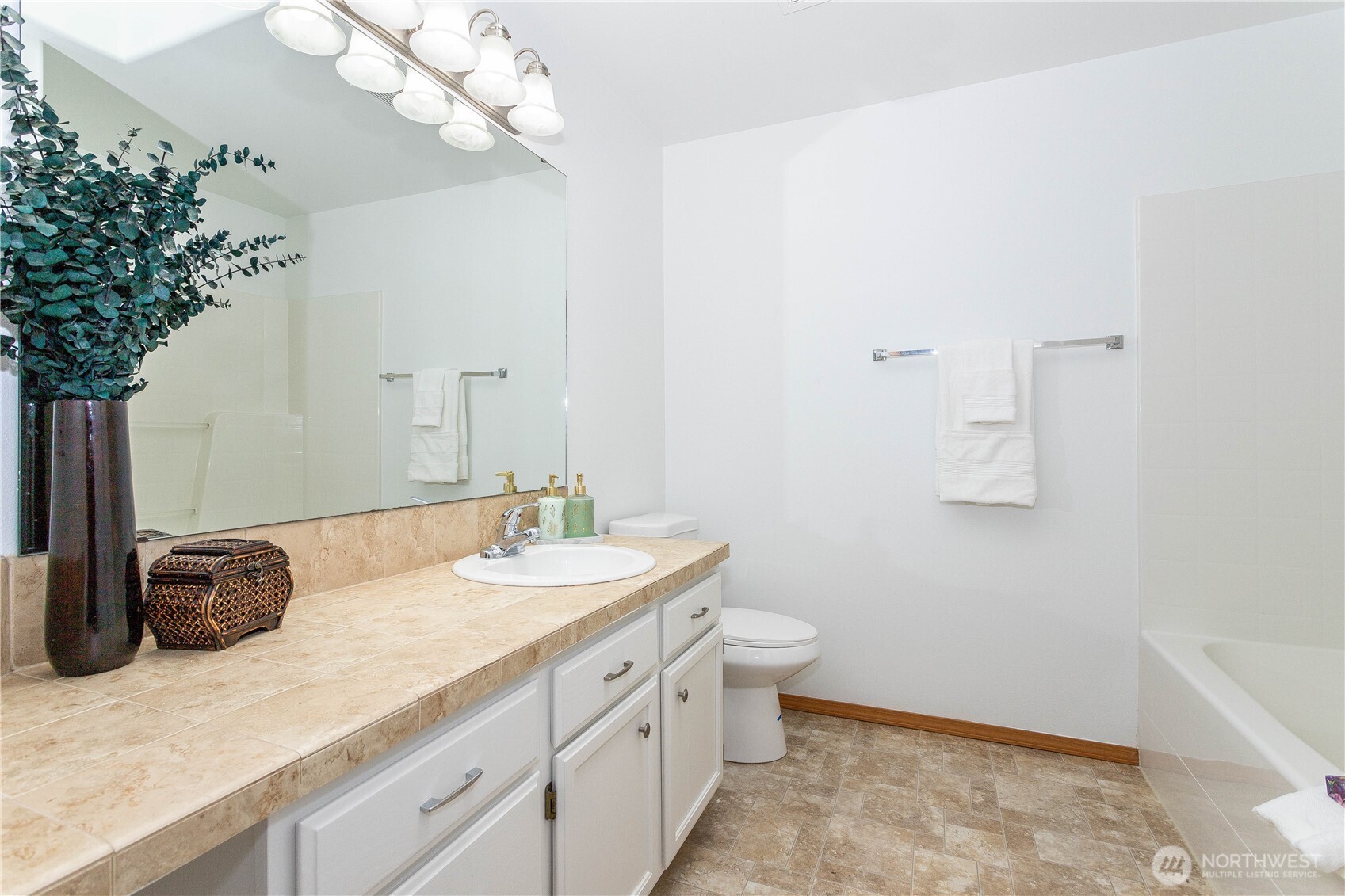 14808 26th Place 2 Property Photo 27