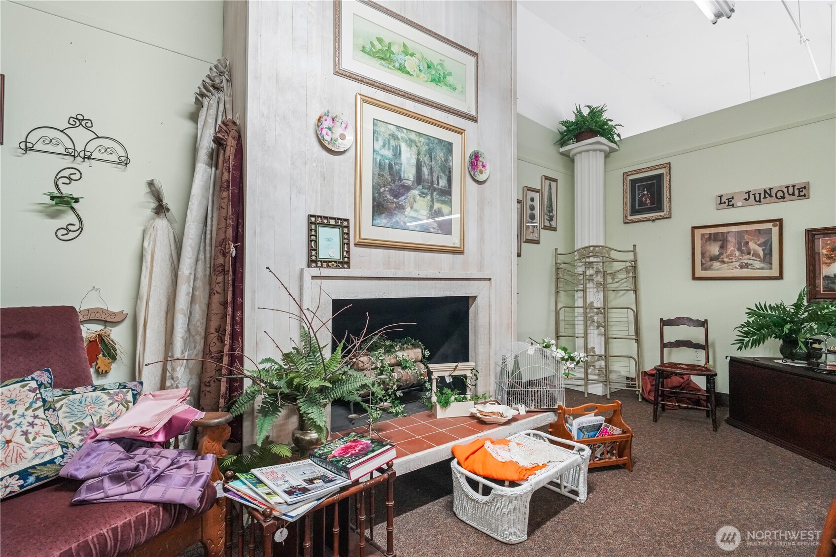 307 N Tower Avenue Property Photo 9
