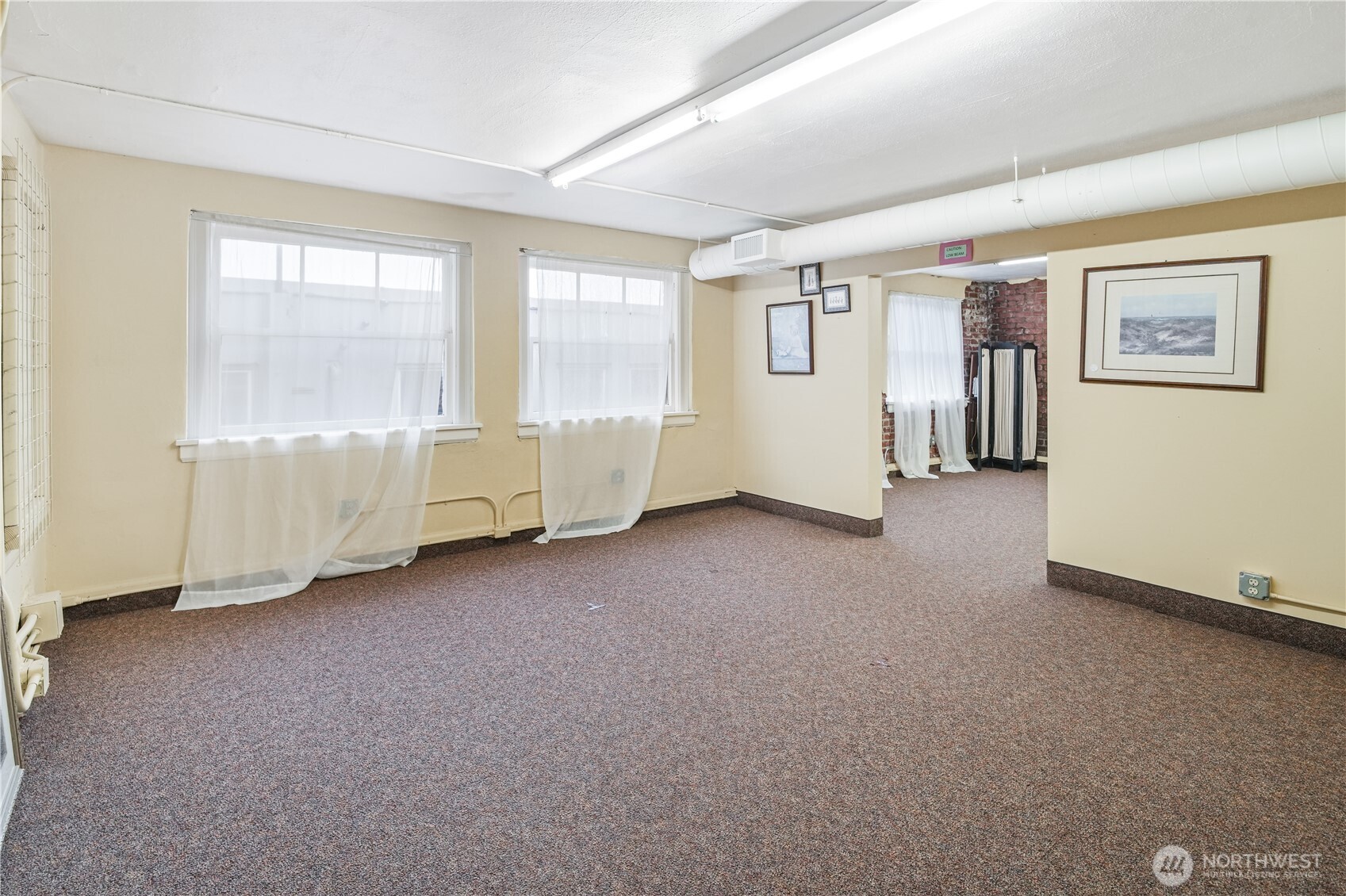 307 N Tower Avenue Property Photo 28