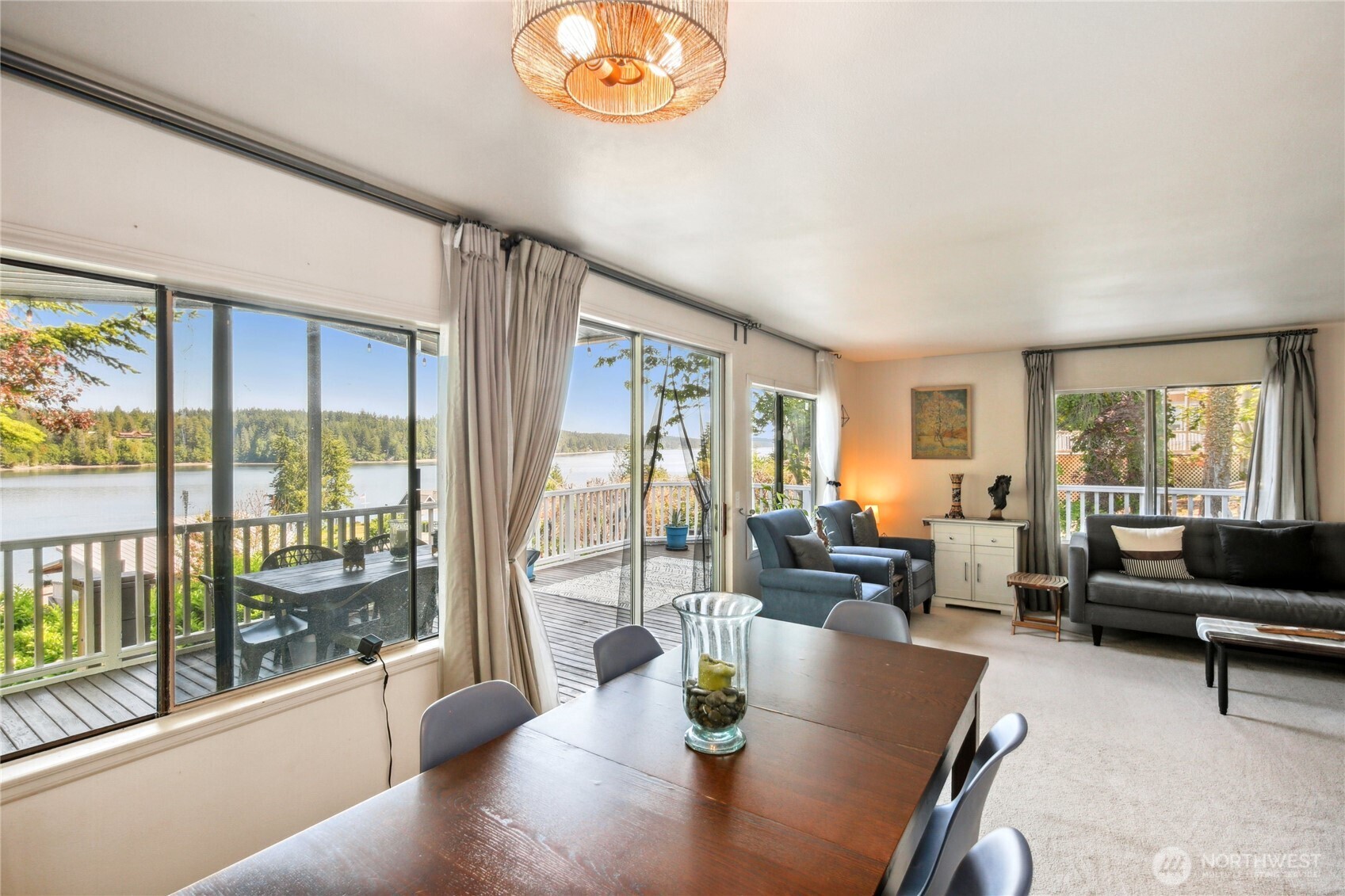70 E Rustle Way Property Photo 11