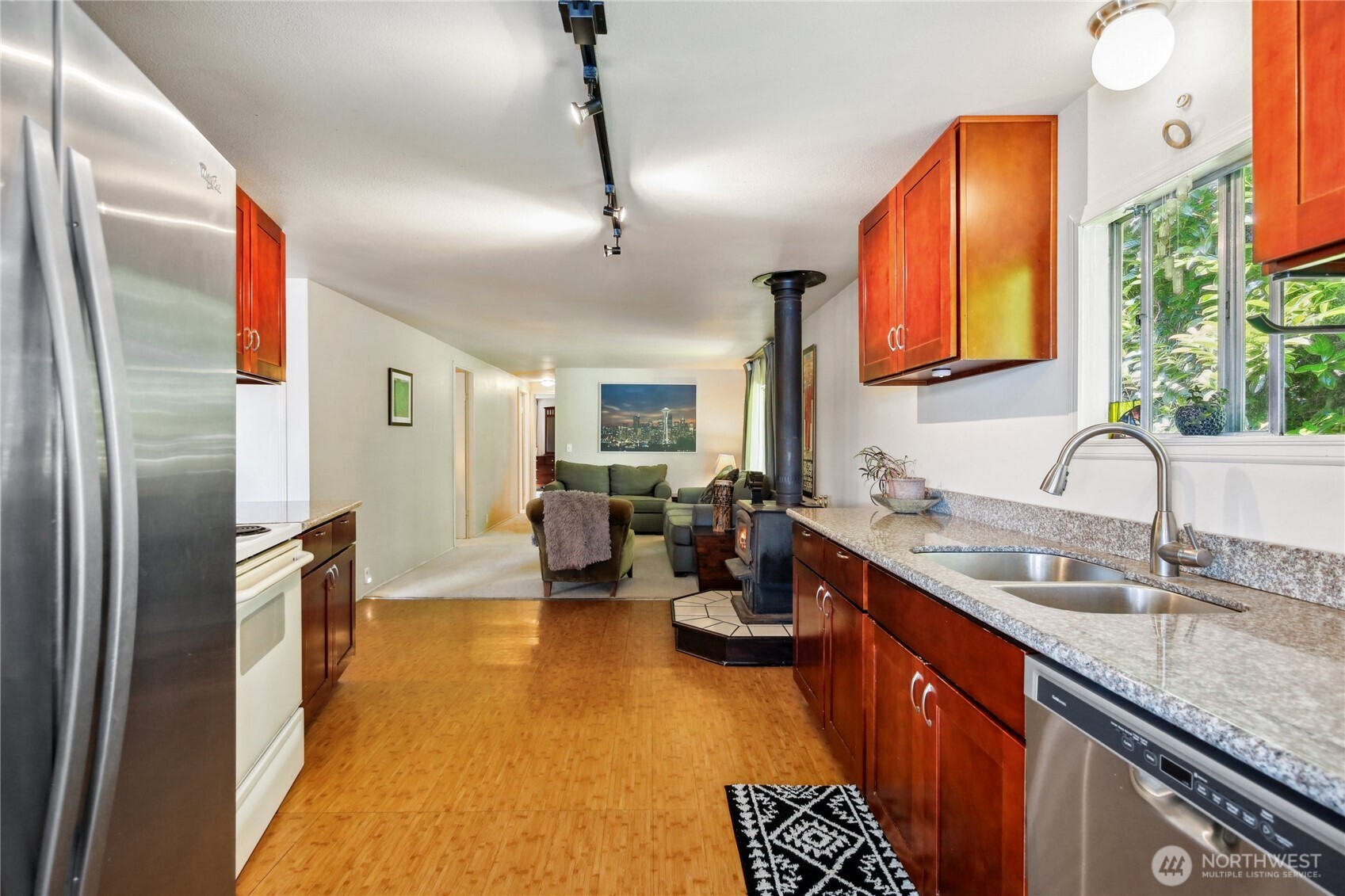70 E Rustle Way Property Photo 14