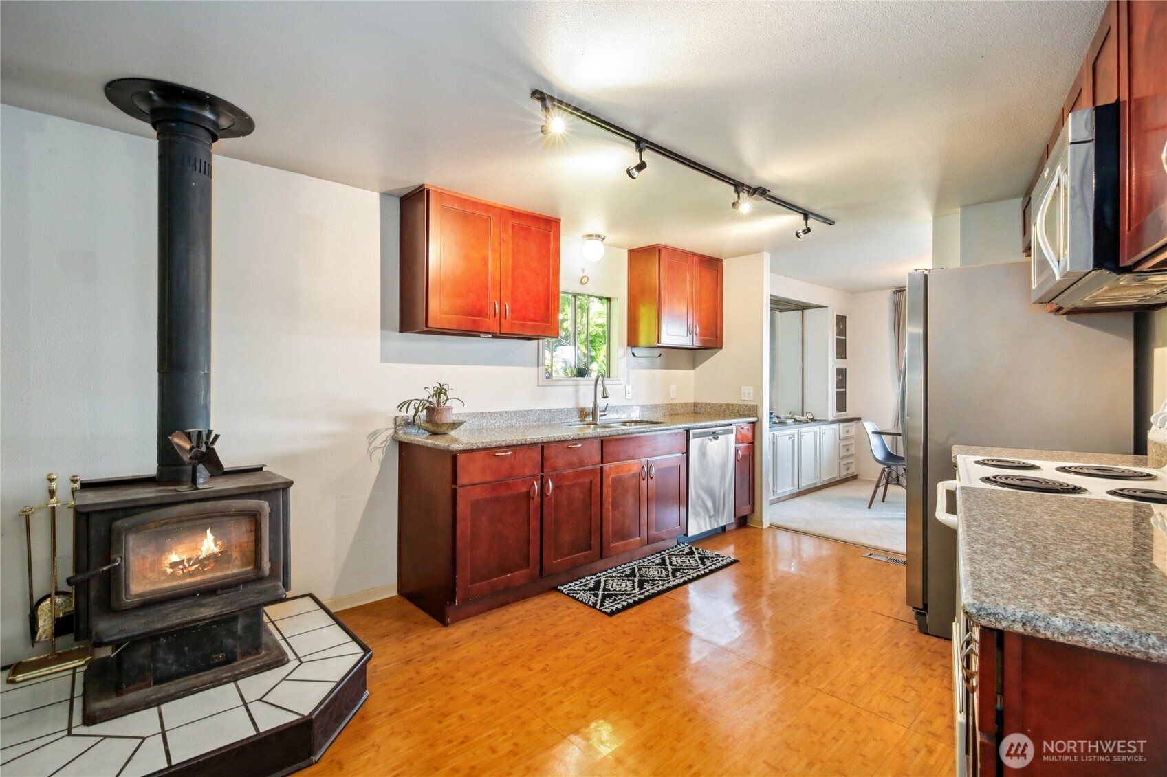 70 E Rustle Way Property Photo 16