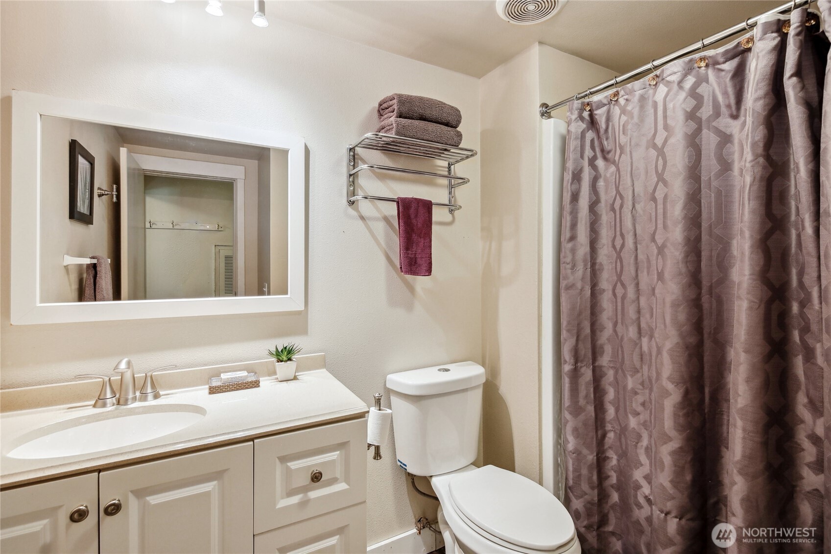 70 E Rustle Way Property Photo 22