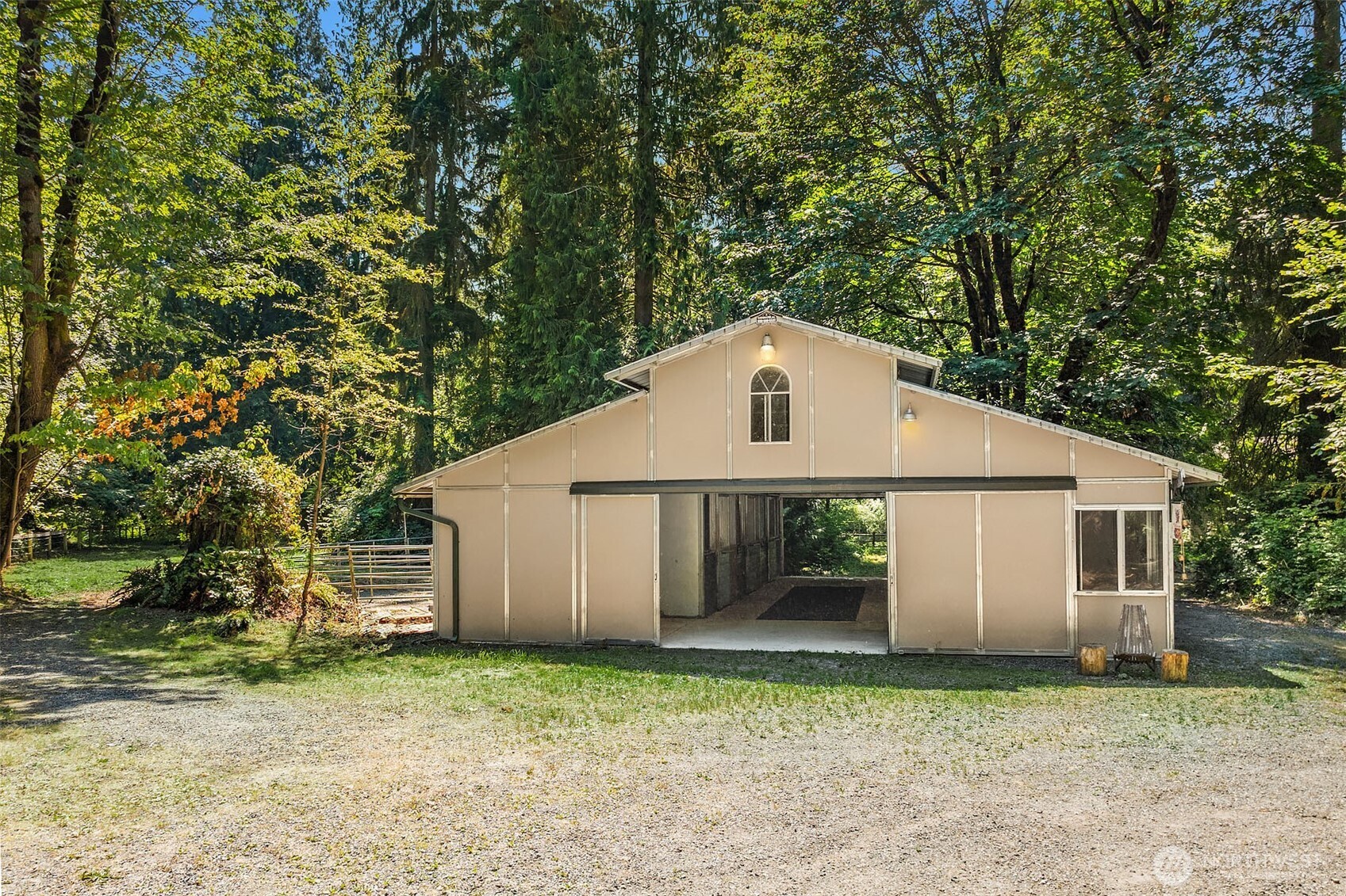 7608 254th Avenue Property Photo 2