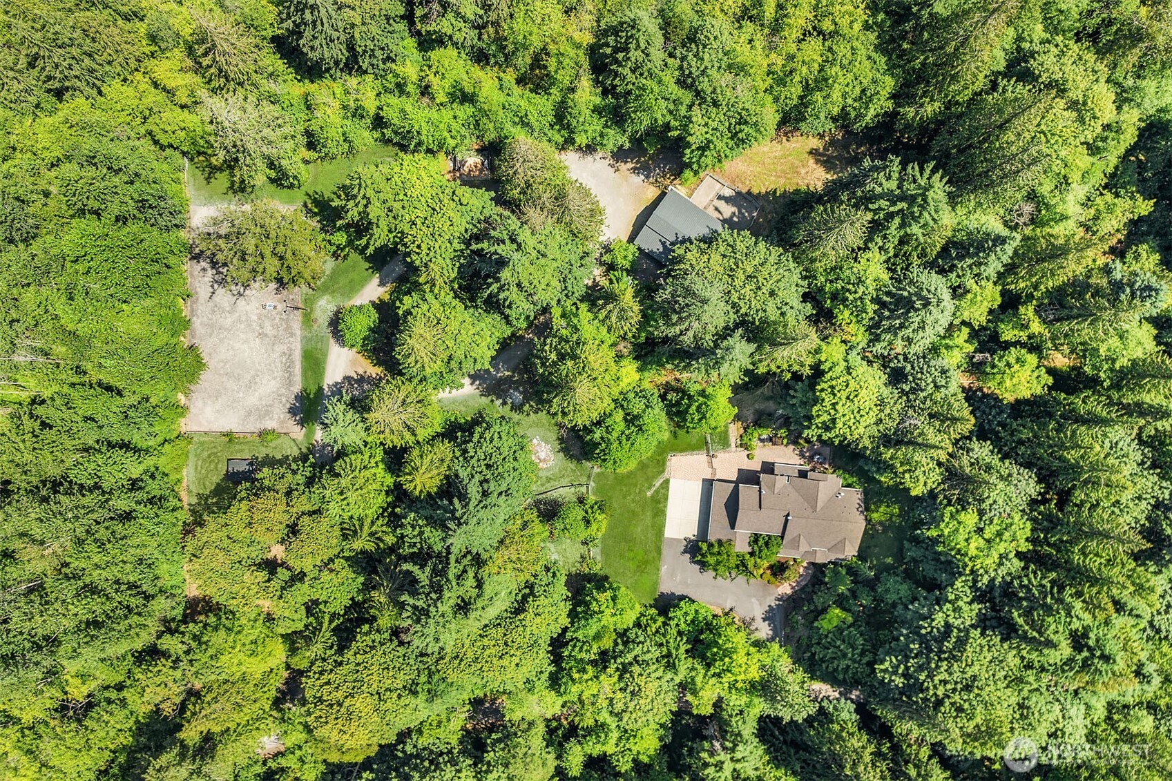 7608 254th Avenue Property Photo 4