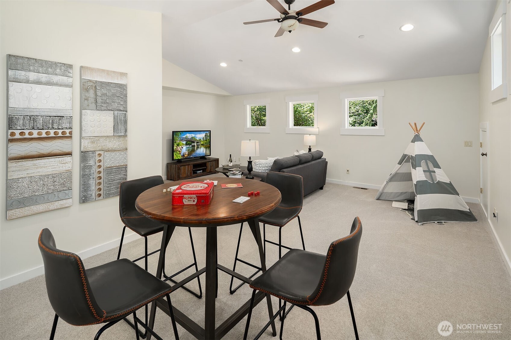 7608 254th Avenue Property Photo 21