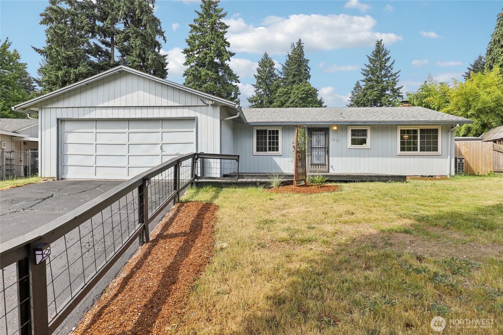 1213 Nw Westridge Street Property Photo 1