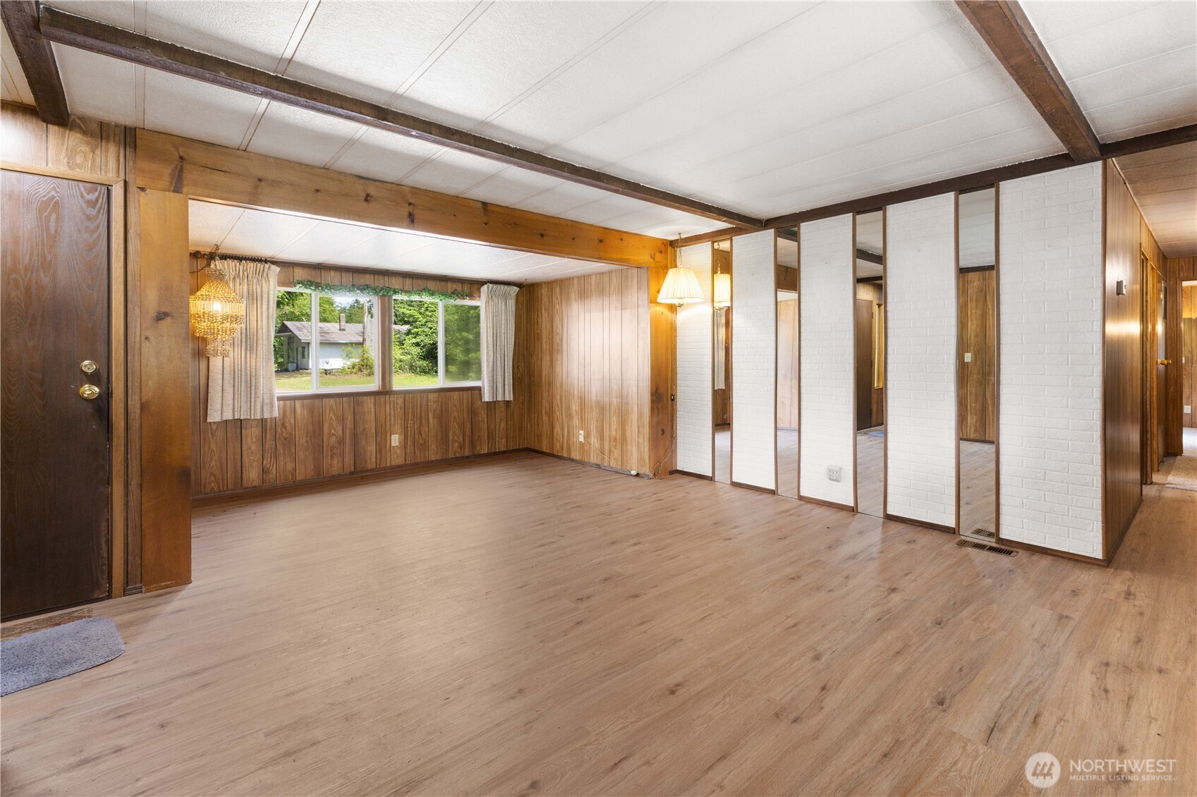 12833 Squaw Wood Lane Property Photo 4
