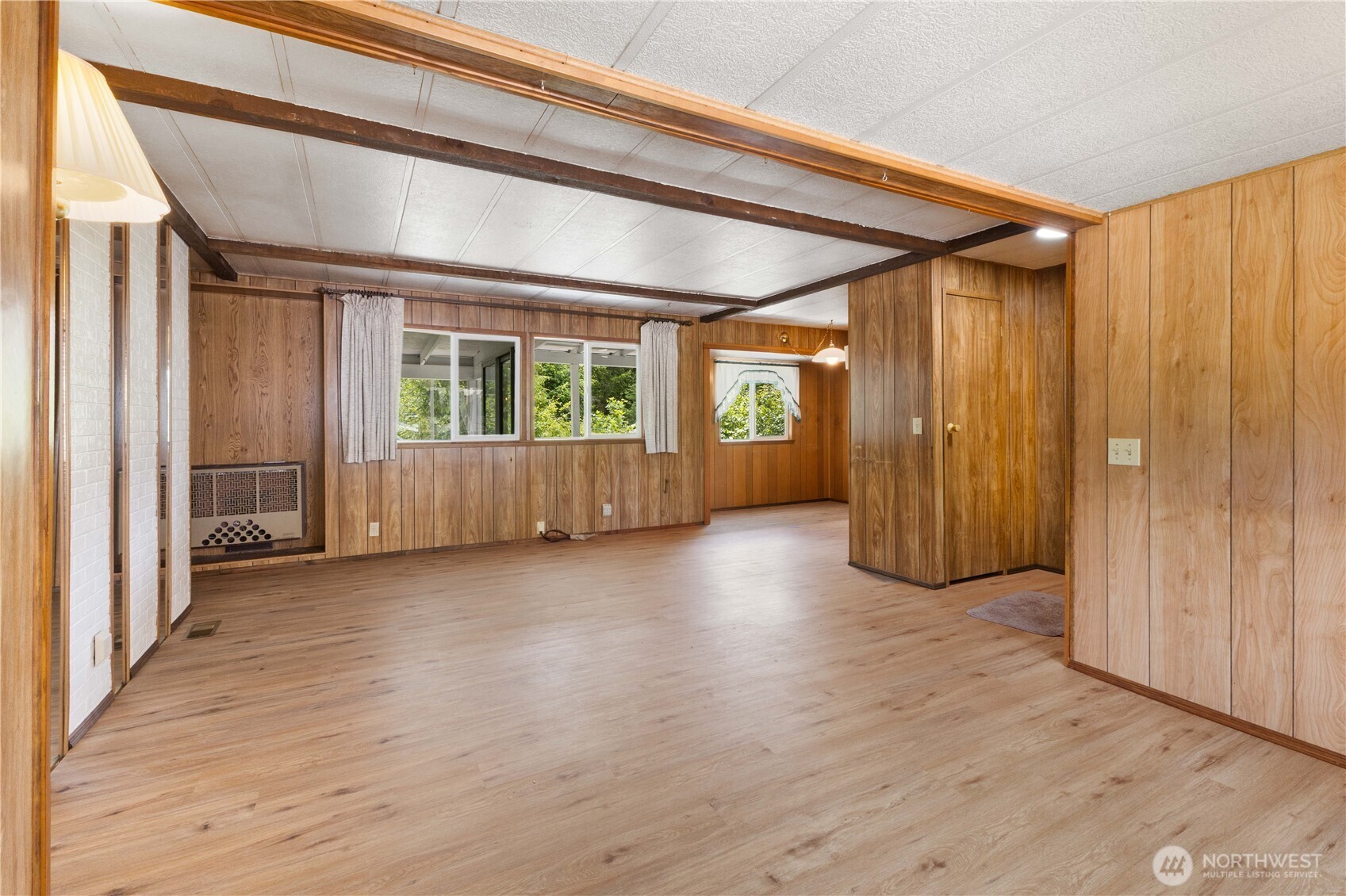 12833 Squaw Wood Lane Property Photo 5