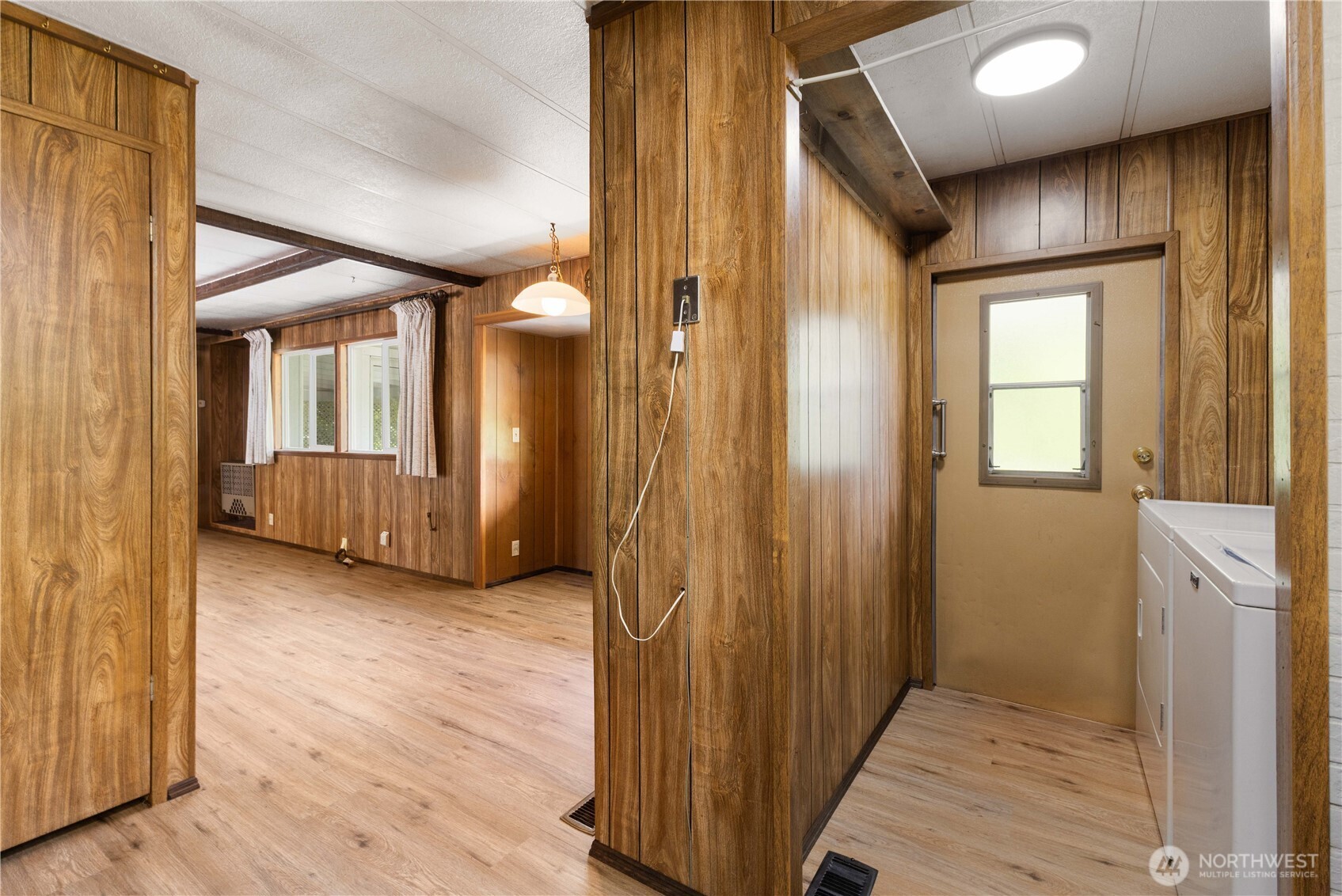 12833 Squaw Wood Lane Property Photo 9